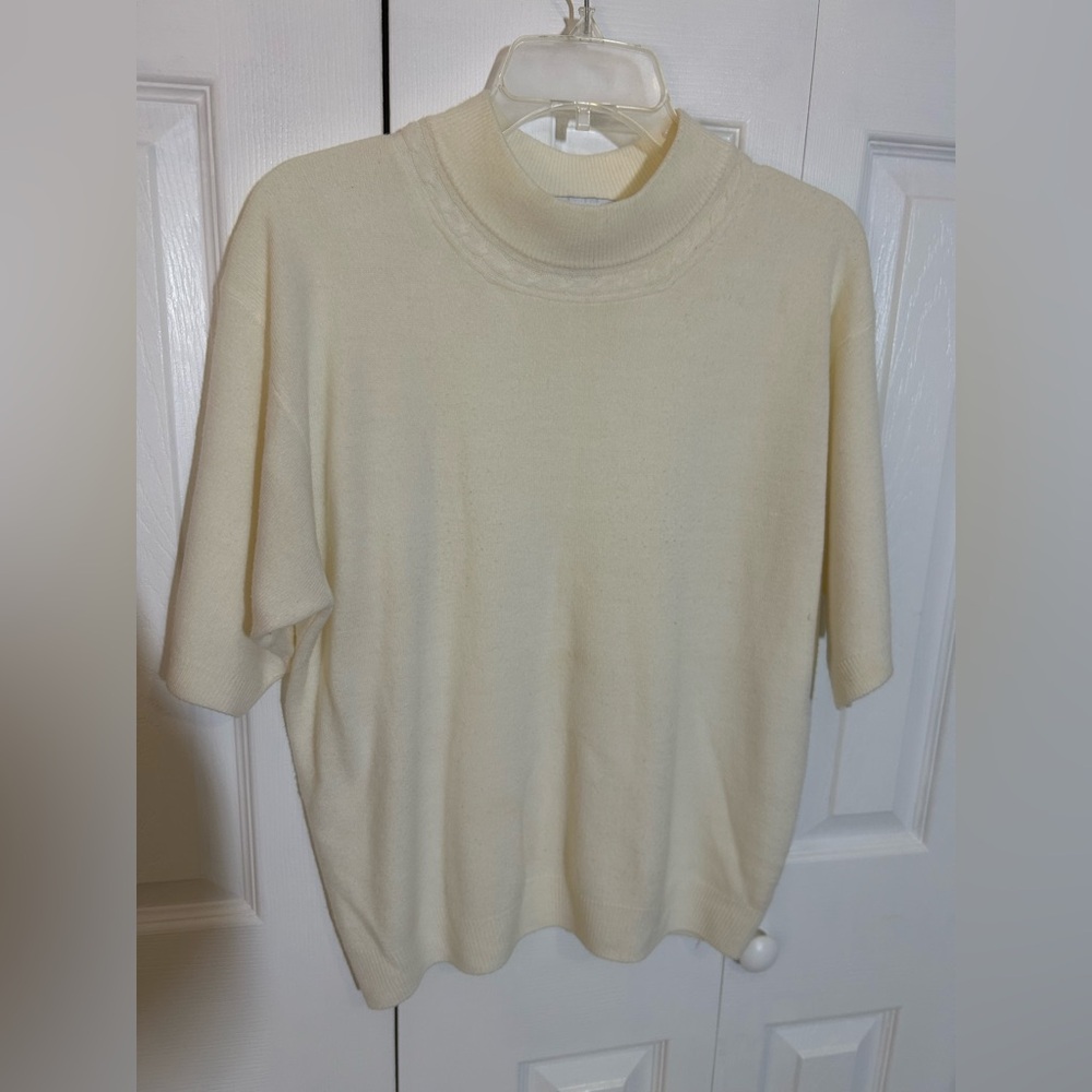 Norton McNaughton Vintage Cream Short Sleeve Sweater